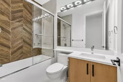 Mudroom Photo of 101 10009 173a Street, Surrey, BC