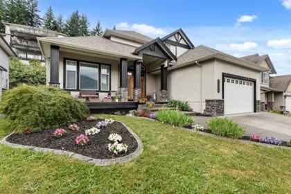 46035 Sherwood Drive, Chilliwack, BC, Chilliwack — Single Family Residence for sale