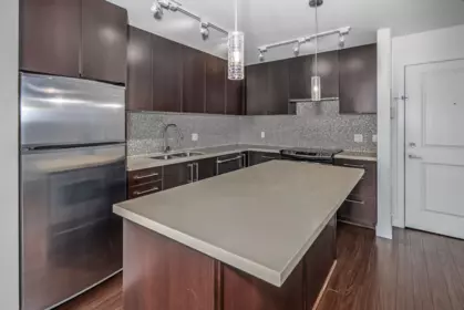 Kitchen Island Photo of 406 15735 Croydon Drive, Surrey, BC
