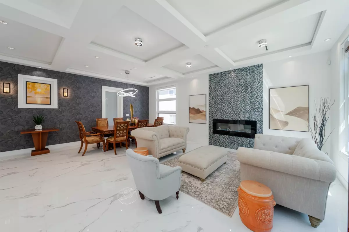 Living Room Photo of 2277 E 28th Avenue, Vancouver, BC