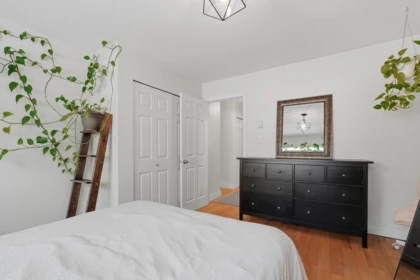 Bedroom 2 Photo of 1 1606 W 10th Avenue, Vancouver, BC