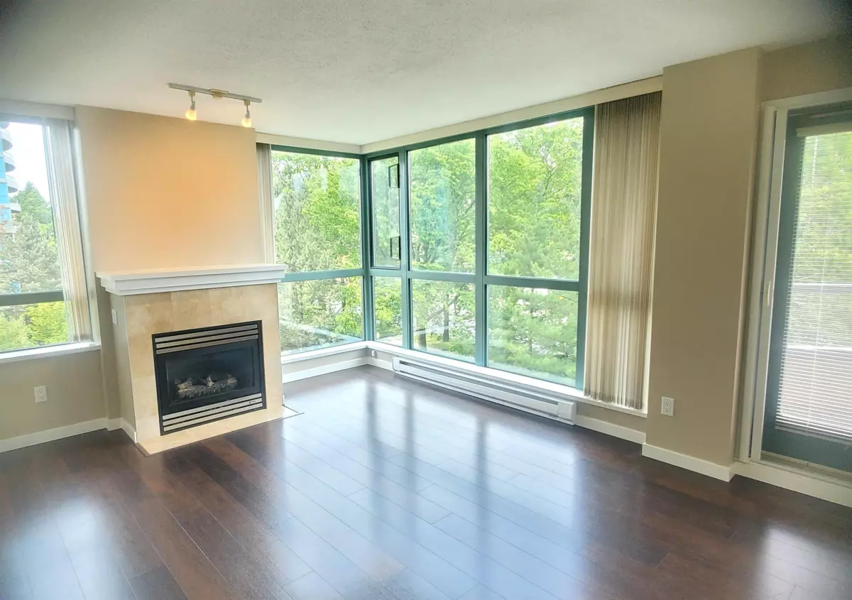 Living Room Photo of 506 6659 Southoaks Crescent, Burnaby, BC