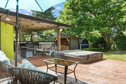 Swimming Pool Photo of 7807 Grand Street, Mission, BC