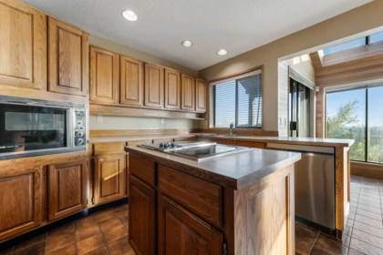 Guest Bathroom Photo of 2732 2774 Lucern Crescent, Abbotsford, BC