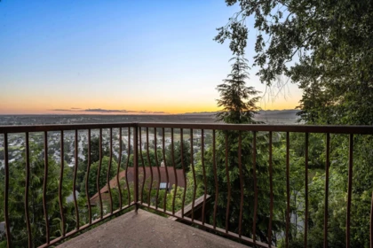 Staircase Photo of 2732 2774 Lucern Crescent, Abbotsford, BC