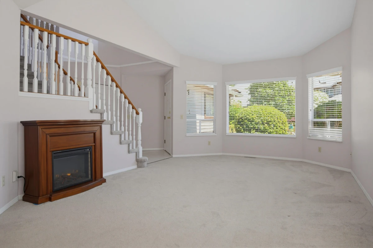Dining Area Photo of 114 11266 72 Avenue, Delta, BC