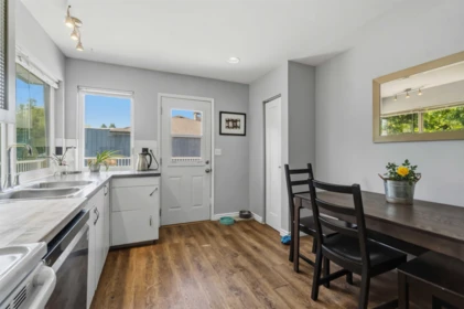 Breakfast Nook Photo of 3676 Inverness Street, Port Coquitlam, BC