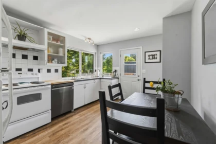 Kitchen Photo of 3676 Inverness Street, Port Coquitlam, BC