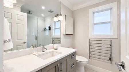 Laundry Room Photo of 11839 Dunford Road, Richmond, BC