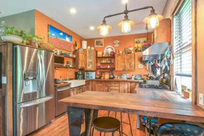 Breakfast Nook Photo of 32955 Dewdney Trunk Road, Mission, BC