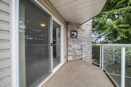 Entry Foyer Photo of 208 32669 George Ferguson Way, Abbotsford, BC