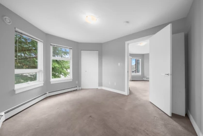 Primary Bathroom Photo of 208 32669 George Ferguson Way, Abbotsford, BC
