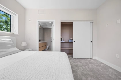 Basement Recreation Room Photo of 130 W Woodstock Avenue, Vancouver, BC