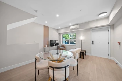 130 W Woodstock Avenue, Vancouver, BC, Vancouver — Townhouse for sale