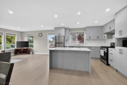 Breakfast Nook Photo of 9416 163a Street, Surrey, BC