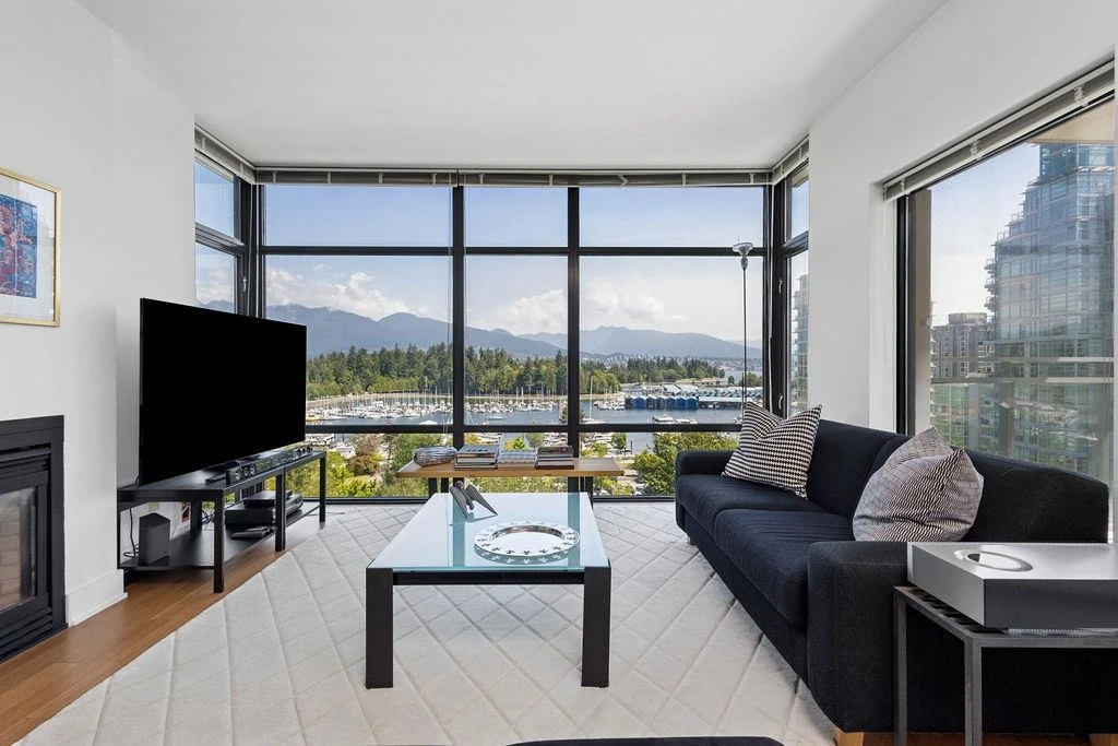 Exterior Rear Photo of 1001 1863 Alberni Street, Vancouver, BC