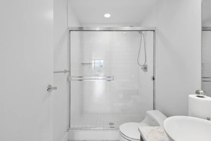Hallway Photo of 1001 1863 Alberni Street, Vancouver, BC