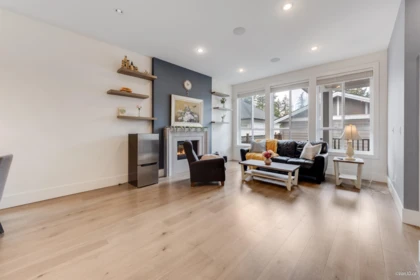 Walk-In Closet Photo of 2517 168 Street, Surrey, BC