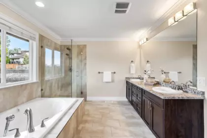 Powder Room Photo of 10680 239 Street, Maple Ridge, BC
