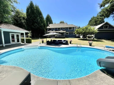 2836 Country Woods Drive, Surrey, BC, Surrey — Single Family Residence for sale