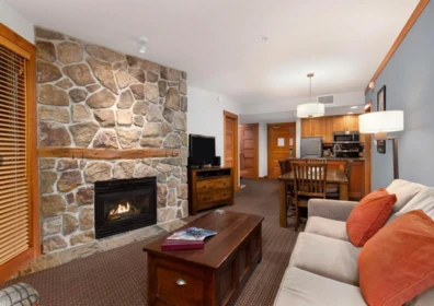 220D 2036 London Lane, Whistler, BC, Whistler — Apartment/Condo for sale