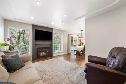 4 9559 208 Street, Langley, BC, Langley — Townhouse for sale