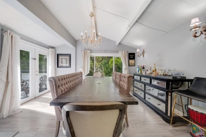 Breakfast Nook Photo of 3870 Emerald Drive, North Vancouver, BC