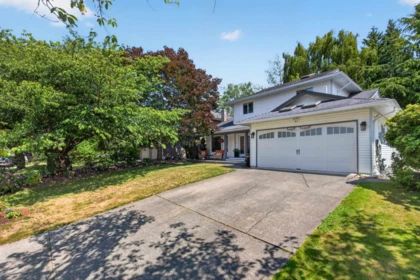 1054 163a Street, Surrey, BC, Surrey — Single Family Residence for sale