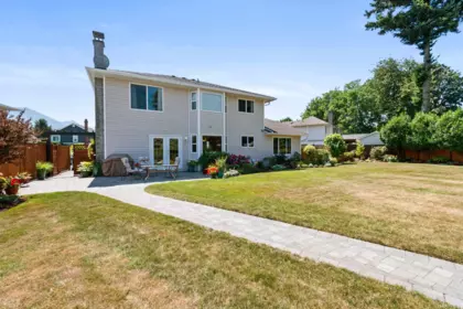 6755 Henry Street, Chilliwack, BC, Chilliwack — Single Family Residence for sale