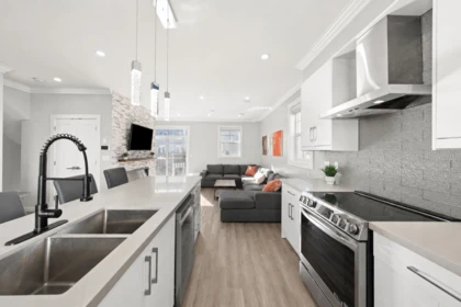Kitchen Photo of 8 7056 192 Street, Surrey, BC
