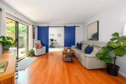104 1500 Pendrell Street, Vancouver, BC, Vancouver — Apartment/Condo for sale