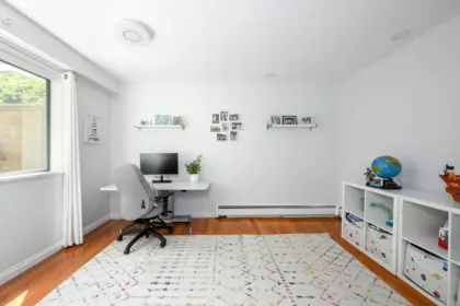 Powder Room Photo of 104 1500 Pendrell Street, Vancouver, BC