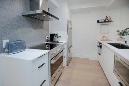 Pantry Photo of 703 1288 Alberni Street, Vancouver, BC