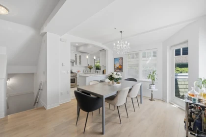 Breakfast Nook Photo of 5338 Larch Street, Vancouver, BC