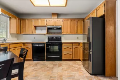 Breakfast Nook Photo of 31 3351 Horn Street, Abbotsford, BC