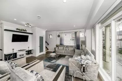 Kitchen Photo of 41 13898 64 Avenue, Surrey, BC