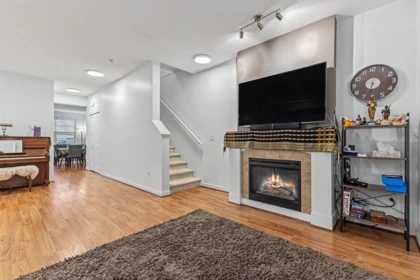 1427 Collins Road, Coquitlam, BC, Coquitlam — Half Duplex for sale