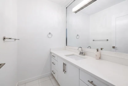 Guest Bathroom Photo of 211 13931 74 Avenue, Surrey, BC