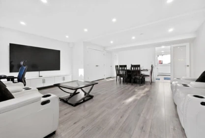 Kitchen Photo of 211 13931 74 Avenue, Surrey, BC