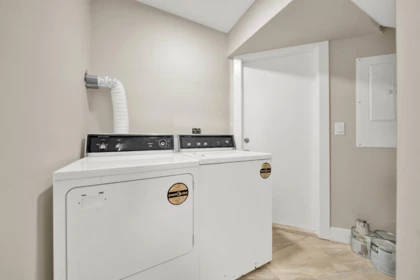 Mudroom Photo of 11715 83a Avenue, Delta, BC