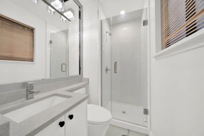 Primary Bathroom Photo of 11715 83a Avenue, Delta, BC