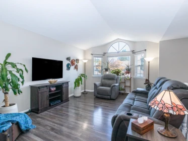 8117 Crosby Street, Mission, BC, Mission — Single Family Residence for sale