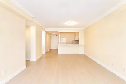 Kitchen Island Photo of 603 2468 E Broadway, Vancouver, BC