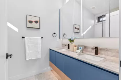 Laundry Room Photo of 2 3836 W 21st Avenue, Vancouver, BC
