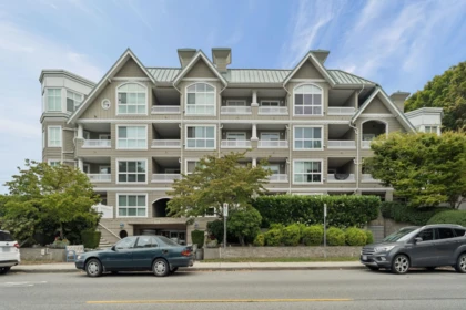 Hot Tub / Spa Photo of 410 5500 Lynas Lane, Richmond, BC