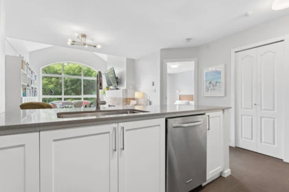Mudroom Photo of 410 5500 Lynas Lane, Richmond, BC