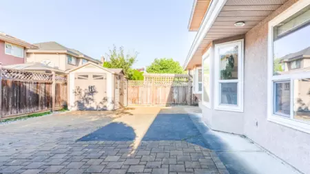 Mudroom Photo of 12431 Harrison Avenue, Richmond, BC
