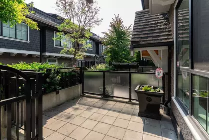 Family Room Photo of 8123 Shaughnessy Street, Vancouver, BC