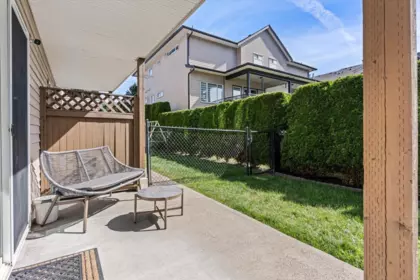 Swimming Pool Photo of 9 46538 First Avenue, Chilliwack, BC