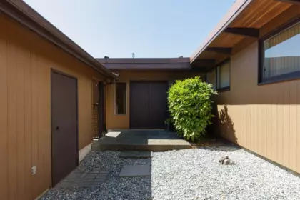 4568 Marineview Crescent, North Vancouver, BC, North Vancouver — Single Family Residence for sale